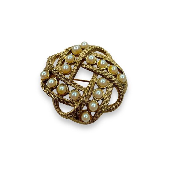 1928 Jewelry - 1928 Gold-Tone Brooch With Faux Pearl Accents 1.5"